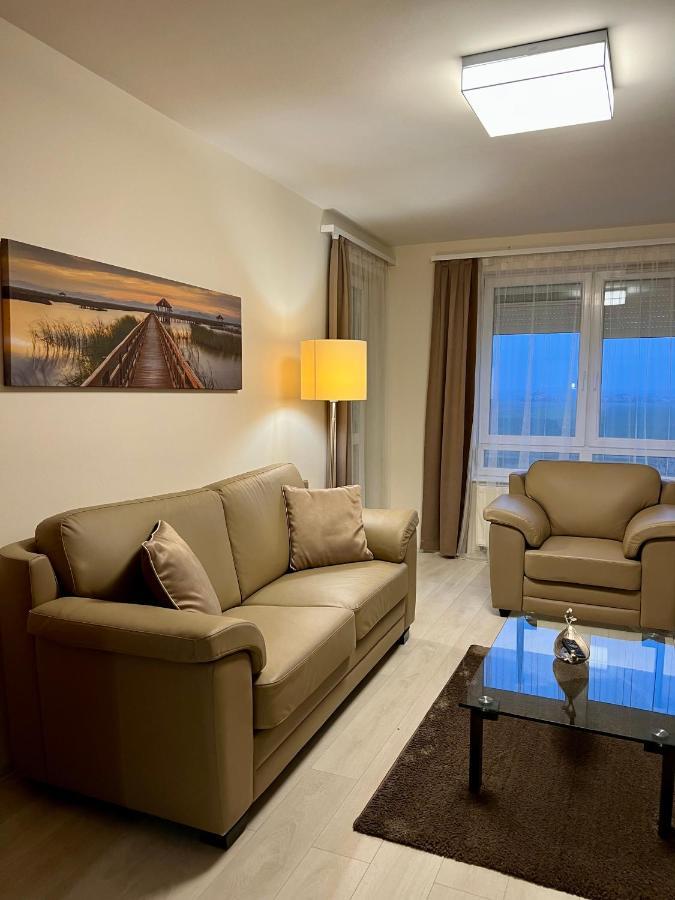 Chance Apartman Buekfuerdo Exterior photo
