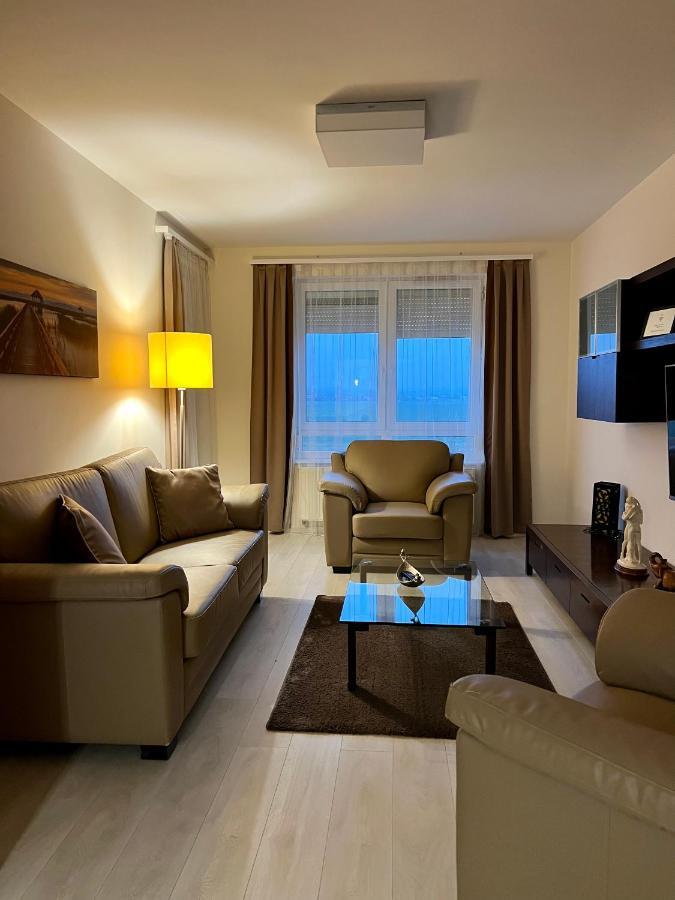 Chance Apartman Buekfuerdo Exterior photo